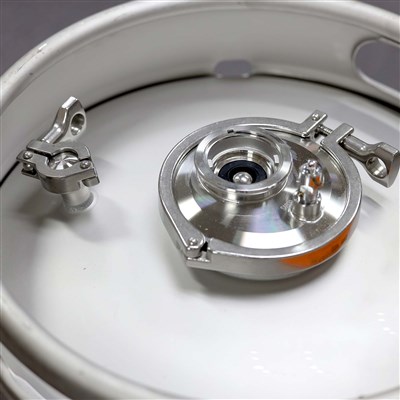 Tri-Clamp 1/2 bbl Sanke Keg w/ Removable Spear (Alternate View 3)