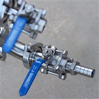 3/4" NPT to 3/4" Barb Stainless Steel Fitting (Alternate View 2)