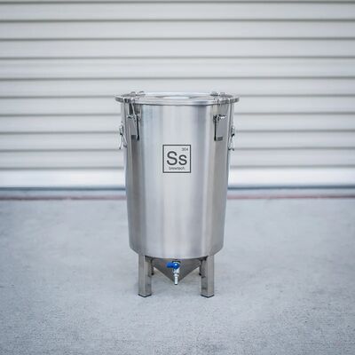 Ss Brewtech Brew Bucket Classic Fermenter / Ss Brewtech Brew Bucket Fermenter 2.0