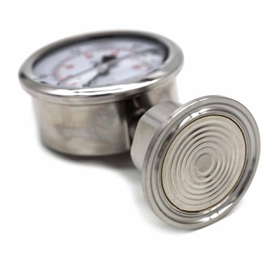 1.5" Tri-Clamp Oil Filled Pressure Gauge (Bottom Mount) (Alternate View 3)