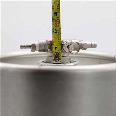Ultra Low-Profile Keg Coupler with 5/8" BSP (Alternate View 2)